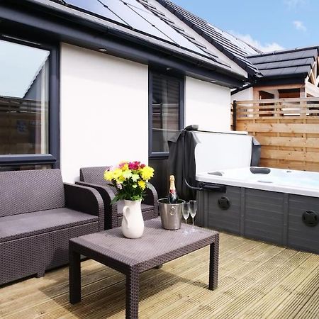 Hoxne Cottages - Daisy Cottage With Private Hot Tub York Exteriér fotografie