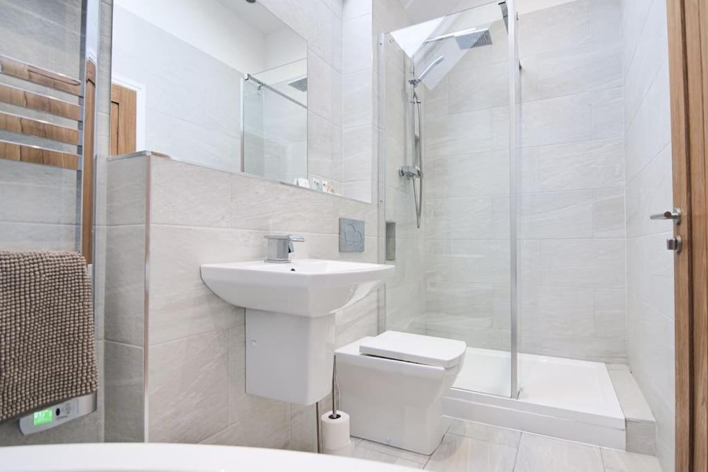 Hoxne Cottages - Daisy Cottage With Private Hot Tub York Exteriér fotografie
